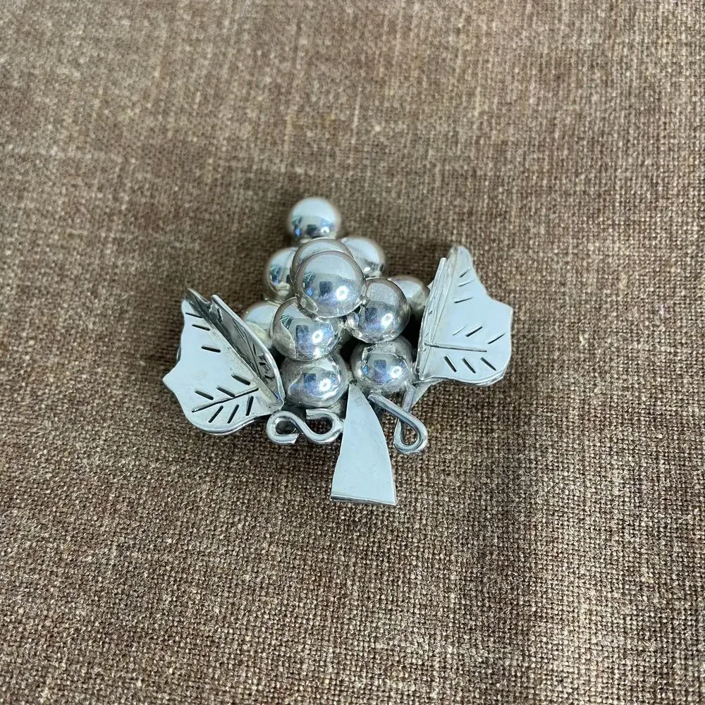 Vintage Taxco Mexico Sterling Silver Grape Cluster Brooch Pin 925 15g